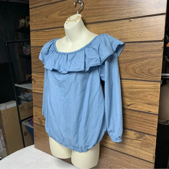 Michael Kors size XS chambray blue top with elastic waist and cuffs - Picture 3 of 7